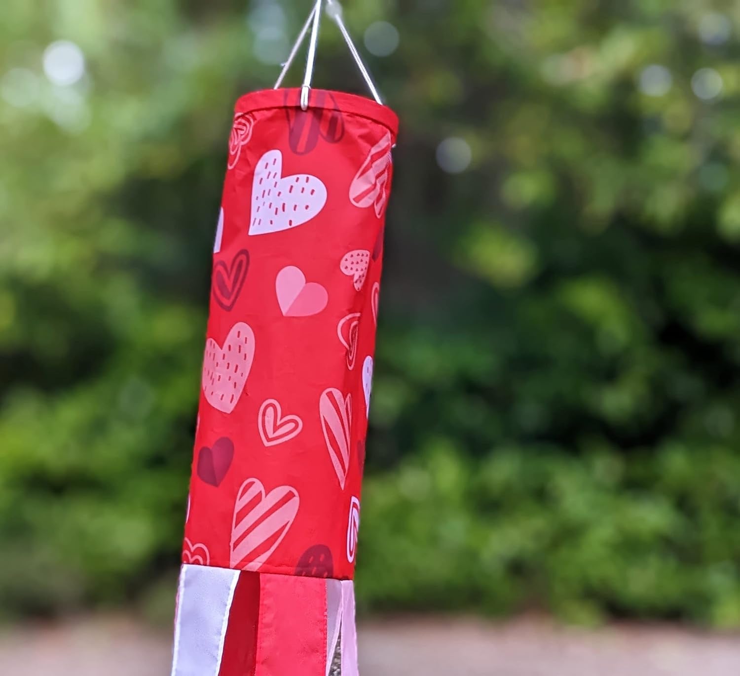 Madrona Brands Valentine Hearts Windsack | Langlebige Weihnachtsdekoration zum Aufhängen im Freien | Hof, Garten, Terrasse, Haus und mehr | 60 Zoll 