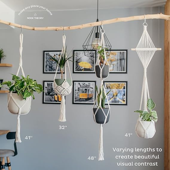 Nook Theory Paquete de 4 colgadores de macramé para plantas, con 8 ganchos de techo, macetero colgante para interiores y exteriores, soporte para plantas colgantes, colgadores decorativos bohemios para plantas, plantas colgantes (crema)