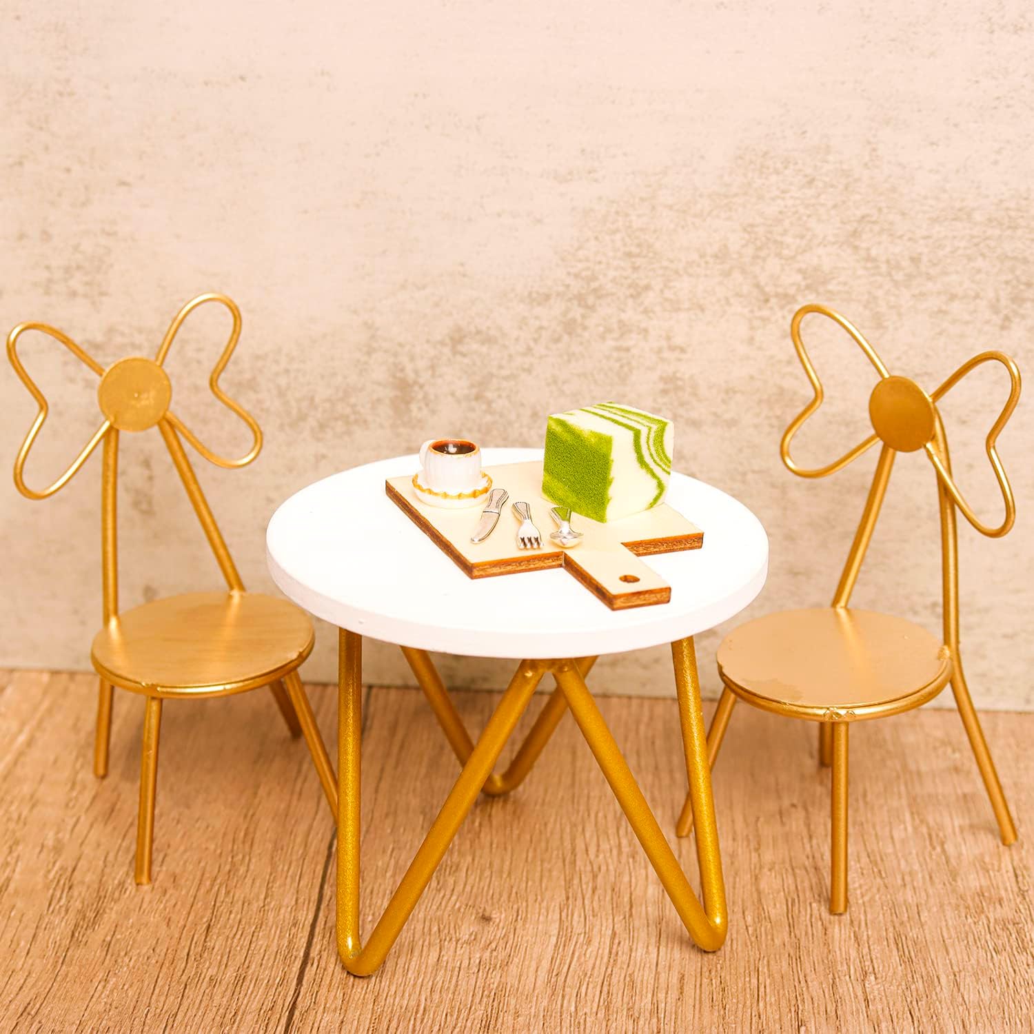 4 Stück 1:12 Miniatur-Haus-Bistro-Set, Mini-Kreis-Couchtisch, goldene Stühle, Mini-Haus-Möbel-Sets, Nachmittagstee, Feengarten-Dekoration 