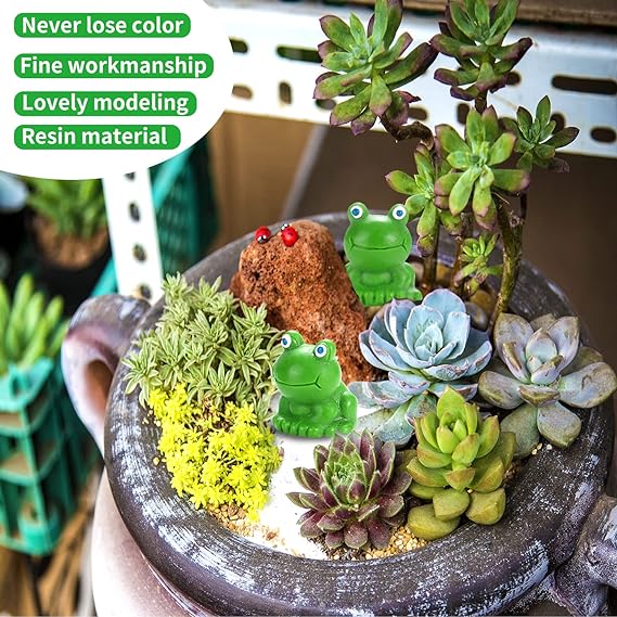 EKisemio 50 piezas de decoración de jardín de mini ranas | Figuras de rana verde | Decoración del hogar en miniatura | Pequeñas ranas de plástico | Decoración de jardín de hadas